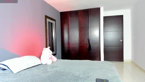 Snapshot of marianaandvalen chatting on 07-06-26, 11:07 MARIANA Y VALENTINA online show from 07-06-26, 11:07