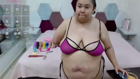 Snapshot of marianabbw_ chatting on 04-30-26, 04:13 mariana online show from 04-30-26, 04:13