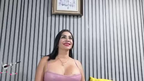 Snapshot of marianabiigass chatting on 05-20-26, 03:13 MARIANA online show from 05-20-26, 03:13