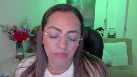 Mariana Lopez online show from 02-21-25, 06:51