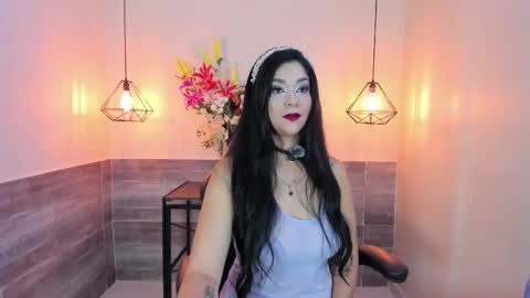 Snapshot of marianamontezz chatting on 02-21-26, 08:32 online show from 02-21-26, 08:32