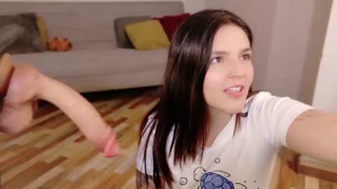 mariangeel_ online show from 06-11-26, 03:15
