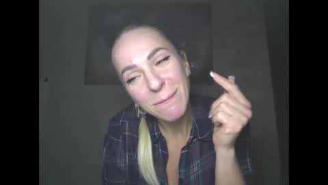 marianna1977 online show from 01-15-26, 06:44