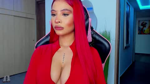 M A R I A N E online show from 11-30-25, 04:05