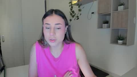 Snapshot of mariascarlett chatting on 11-10-25, 11:37 mariascarlett online show from 11-10-25, 11:37