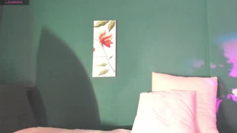 Theressa online show from 12-04-25, 11:52