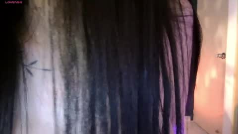 Theressa online show from 04-24-26, 10:18