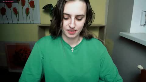 Snapshot of mariatess_ chatting on 01-05-25, 01:47 Mariia online show from 01-05-25, 01:47
