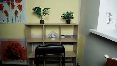 Snapshot of mariatess_ chatting on 01-09-25, 10:09 Mariia online show from 01-09-25, 10:09