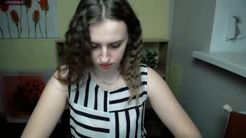 Snapshot of mariatess_ chatting on 01-17-25, 11:27 Mariia online show from 01-17-25, 11:27
