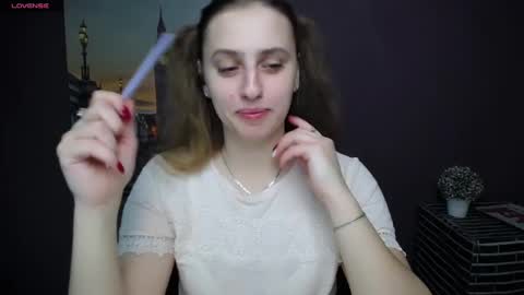 Snapshot of mariatess_ chatting on 01-18-25, 11:43 Mariia online show from 01-18-25, 11:43