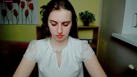Snapshot of mariatess_ chatting on 02-06-25, 04:03 Mariia online show from 02-06-25, 04:03