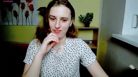 Snapshot of mariatess_ chatting on 02-28-25, 01:25 Mariia online show from 02-28-25, 01:25