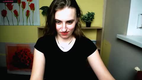 Snapshot of mariatess_ chatting on 03-07-25, 04:55 Mariia online show from 03-07-25, 04:55