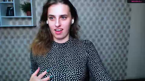 Snapshot of mariatess_ chatting on 09-10-25, 01:11 Mariia online show from 09-10-25, 01:11