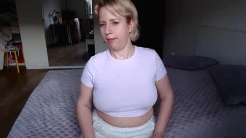 Maria online show from 10-31-25, 06:25