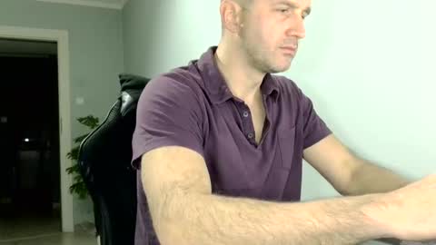 maribor5879 online show from 02-21-25, 09:11