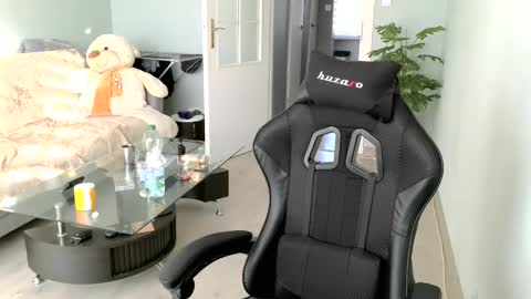 maribor5879 online show from 02-28-25, 02:42