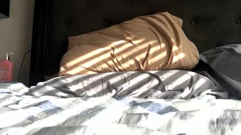 Snapshot of marie00090 chatting on 11-12-25, 06:52 marie00090 online show from 11-12-25, 06:52