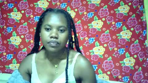 Snapshot of marie599194 chatting on 07-10-26, 04:06 marie599194 online show from 07-10-26, 04:06