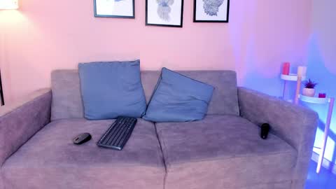 Snapshot of marie_bass chatting on 04-30-26, 01:17 marie_bass online show from 04-30-26, 01:17