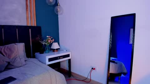 Snapshot of marie_bass chatting on 06-04-26, 01:39 marie_bass online show from 06-04-26, 01:39