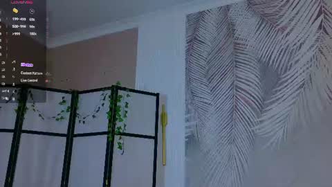 Marie LEAVE YOUR  WITH ME online show from 06-18-26, 05:08