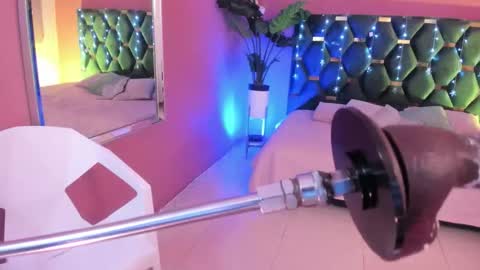 Marie online show from 01-17-26, 04:06