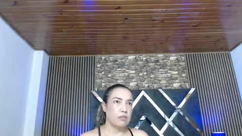 Snapshot of marie_hss chatting on 12-14-25, 03:34 marie_hss online show from 12-14-25, 03:34