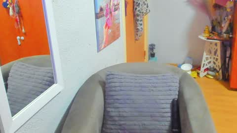 Marie   online show from 02-05-25, 09:46