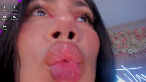 Snapshot of mariejane2 chatting on 12-18-24, 02:06 Im Marie Jane online show from 12-18-24, 02:06