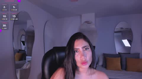 Snapshot of mariejane2 chatting on 12-26-24, 05:19 Im Marie Jane online show from 12-26-24, 05:19