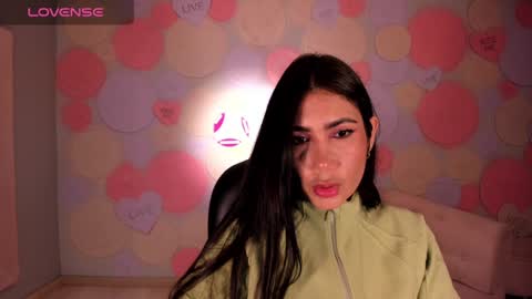 Snapshot of mariejane2 chatting on 01-05-25, 10:43 Im Marie Jane online show from 01-05-25, 10:43