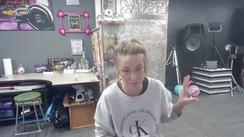 Marie Ann Waters online show from 01-02-25, 11:38