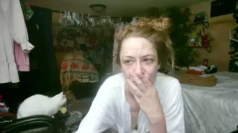 Snapshot of mariewaters chatting on 07-05-26, 02:29 Marie Ann Waters online show from 07-05-26, 02:29