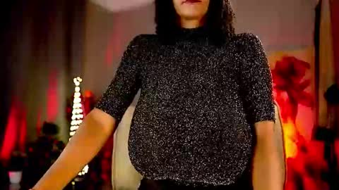 Snapshot of mariicha chatting on 10-29-25, 06:59 Nikita - Scroll down and read my bio please. New Pictures in Bio online show from 10-29-25, 06:59