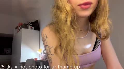 Elisabeth online show from 03-03-26, 04:46