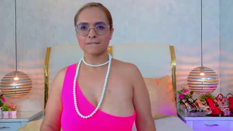 Marilyn Vega online show from 05-26-26, 08:49
