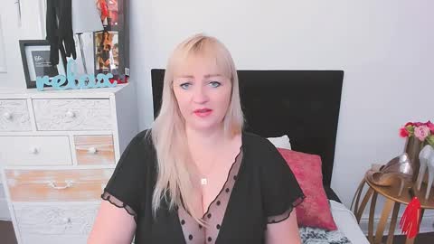 Marina online show from 01-31-25, 02:17