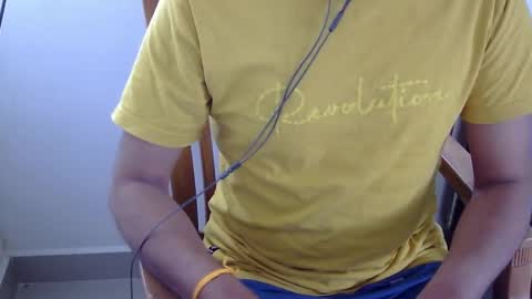 Snapshot of marinavine chatting on 01-13-25, 11:52 The SHY UncutBoy online show from 01-13-25, 11:52