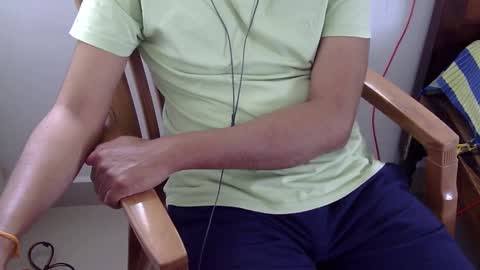 Snapshot of marinavine chatting on 01-26-25, 09:08 The SHY UncutBoy online show from 01-26-25, 09:08