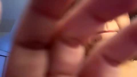 mariposa990 online show from 04-18-26, 05:22