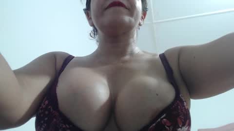 Snapshot of mariska_69 chatting on 01-26-25, 03:14 mariska_69 online show from 01-26-25, 03:14