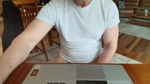 Mark online show from 03-01-25, 03:05