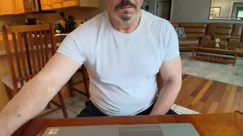 Mark online show from 03-05-25, 01:06