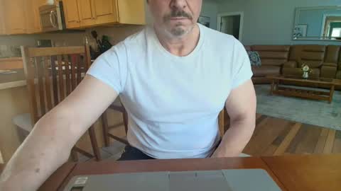 Mark online show from 03-09-25, 07:26