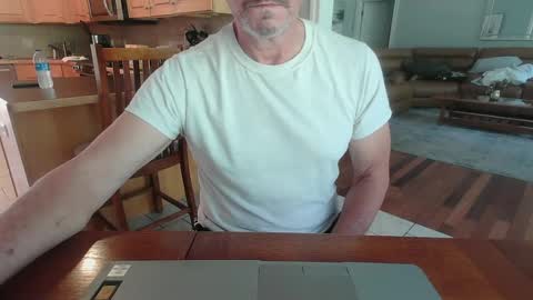 Mark online show from 10-06-25, 06:38