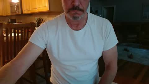 Mark online show from 10-27-25, 01:26