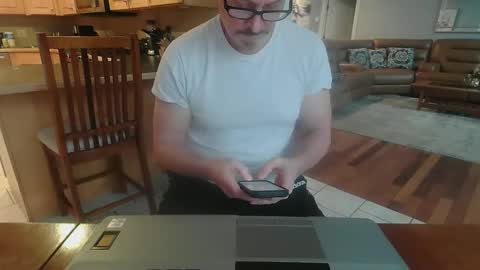 Mark online show from 11-26-25, 02:40