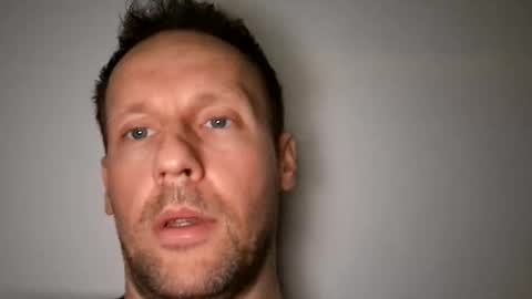 Snapshot of mark__39 chatting on 02-08-25, 11:13 Mark online show from 02-08-25, 11:13